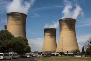 Nasionale krag voorsiener Eskom skakel kragstasies af weens oorskot