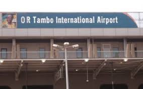 Vliegtuig by OR Tambo Internationaale Lughawe voorgekeer om man in hegtenis te neem