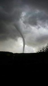 Suid-Afrikaanse Weerdiens bevestig die storm wat verwoesting saai was tornado