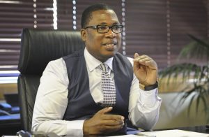 Lesufi wil Afrikaanse skole afskaf