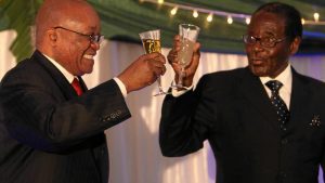 Kommentaar: Wat gebeur ná Mugabe (en Zuma)?