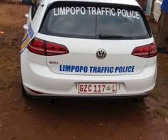 Verkeerslui van Limpopo werk aan hul kersbonus deur omkoopgeld te ontvang