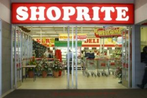 Suid-Afrika se grootste kleinhandelaar, Shoprite staak landwyd