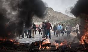 Betogers brand drie vragmotors af by Ellisras