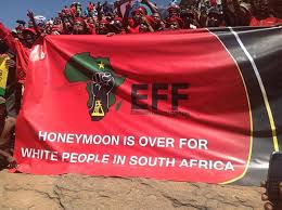 EFF en Tradisionele leiers vat nou hande saam oor grond kwesies