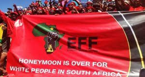 KYK HIER! Malema ondersteuners rand balju van Bloemfontein aan