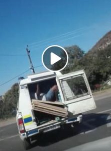 Dit is hoe polisie voertuie misbruik word in nuwe SA