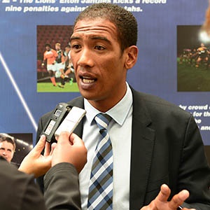 Ashwin Willemse sal nie terugkeer na SuperSport