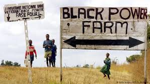 Onteiende boere van Zimbabwe gaan nou miljarde rande by die Suid-Afrikaanse regering as vergoeding eis