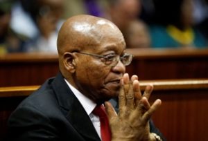 Jacob Zuma struikel in hofsaak – kryt hoofaanklaer as leuenaar wat gedryf is deur sy sentiment om terug te keer na apartheid