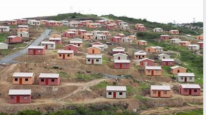 Ekonomiese groei en behuising in Suid-Afrika hou nie tred met bevolkingsaanwas - Die behuisingstekort is ŉ ramp wat op Suid-Afrika afstuur
