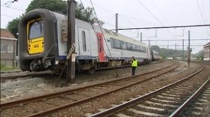 SA se treinvervoerstelsel laat veel te wense oor met gedurige berugte van ongelukke, ontsporings en vertragings - Trein wat ontspoor in Vereeniging omgewing veroorsaak chaos