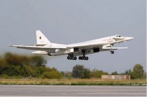Rusland se bomwerpers en ander militêre vliegtuie land by Waterkloof-lugbasis terwyl Ramaphosa Afrika-afvaardiging na Rusland lei vir samesprekings