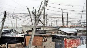 Soweto skuld Eskom meer as R17 miljard, ontvang steeds gratis krag - wanbetalingskultuur van elektrisiteitsverbruikers in Soweto seker die grootste oorsaak dat nasionale kragvoorsiener feitlik op sy knieë gedwing is